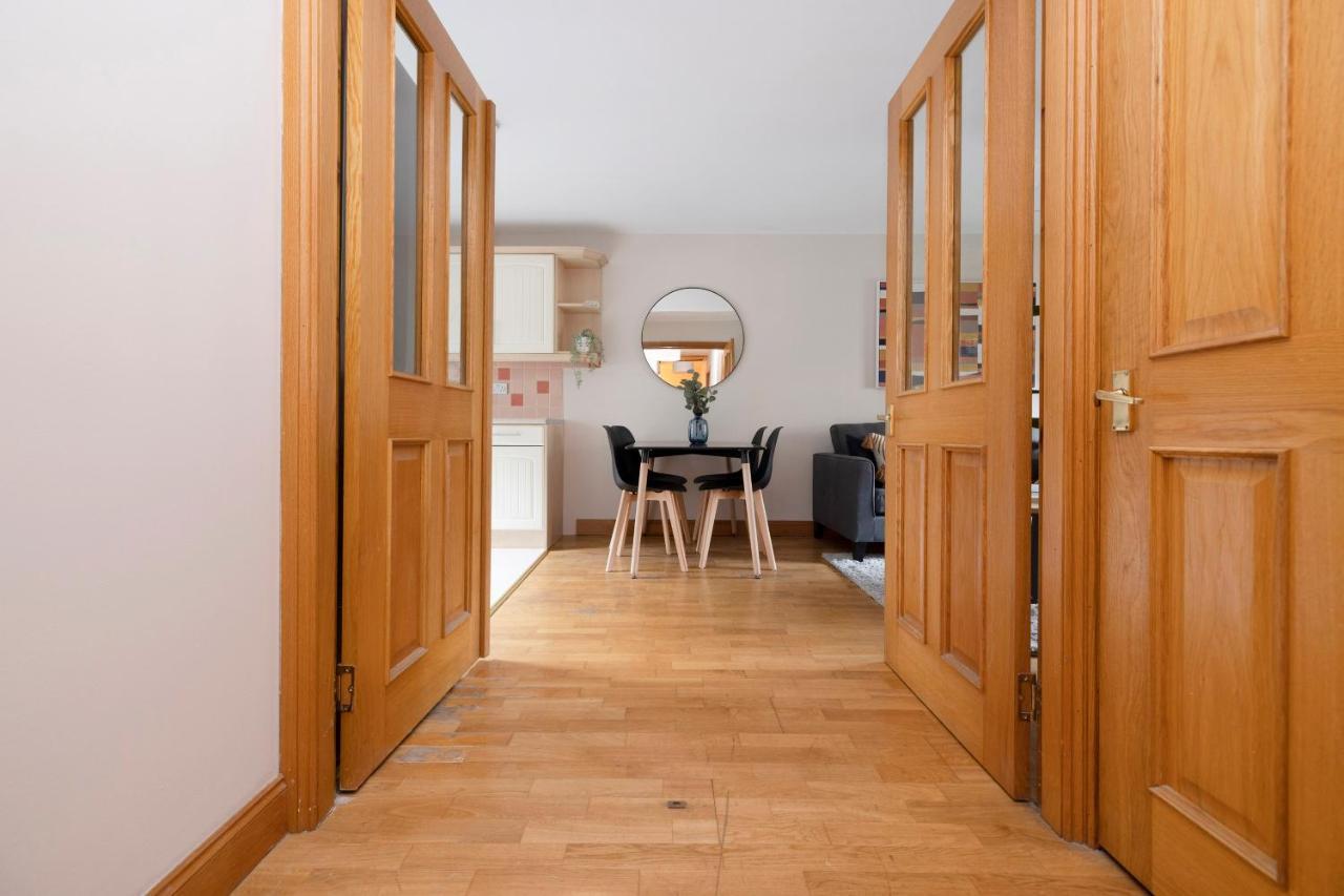 Joivy Bright And Cosy Flat Near The Scotland Gallery Edimburgo Esterno foto