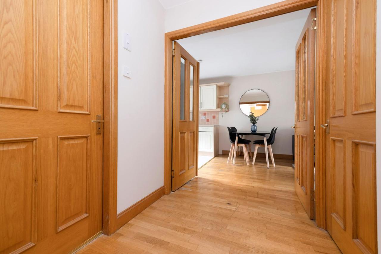 Joivy Bright And Cosy Flat Near The Scotland Gallery Edimburgo Esterno foto
